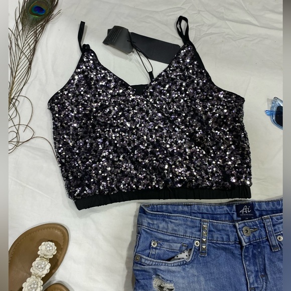 Tops - Sequins crop